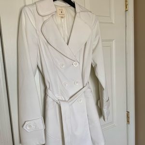 Women’s white button up coat
